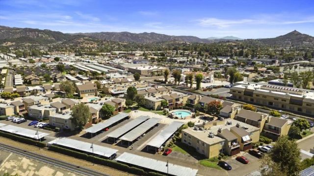 475 N Midway Drive 153, Escondido, CA 92027