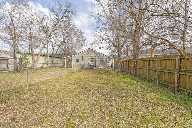 1319 Antone Street, Bryan, TX 77803