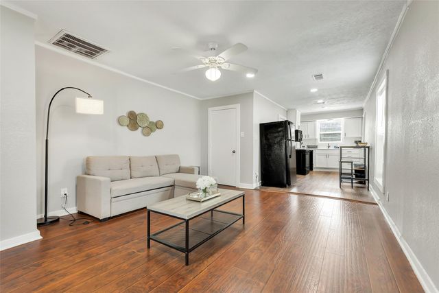 1319 Antone Street, Bryan, TX 77803