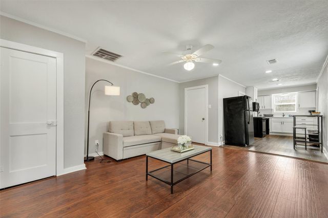 1319 Antone Street, Bryan, TX 77803