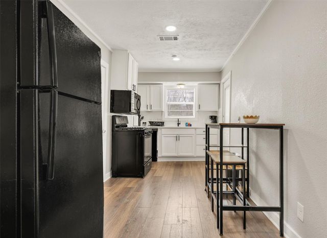 1319 Antone Street, Bryan, TX 77803