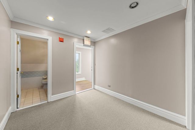 610 N Washington Street 2, Naperville, IL 60563