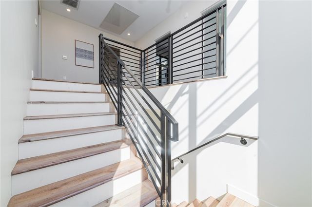 511 N Santa Anita B, Arcadia, CA 91006