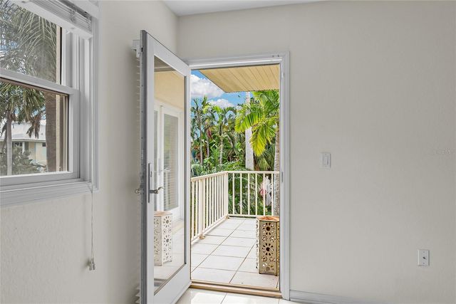 614 NORTON STREET, Longboat Key, FL 34228