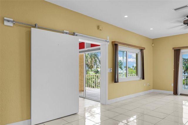 614 NORTON STREET, Longboat Key, FL 34228