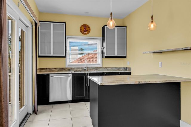 614 NORTON STREET, Longboat Key, FL 34228