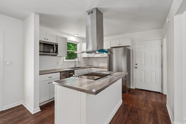 744 Scoutview Rd, Ashland City, TN 37015