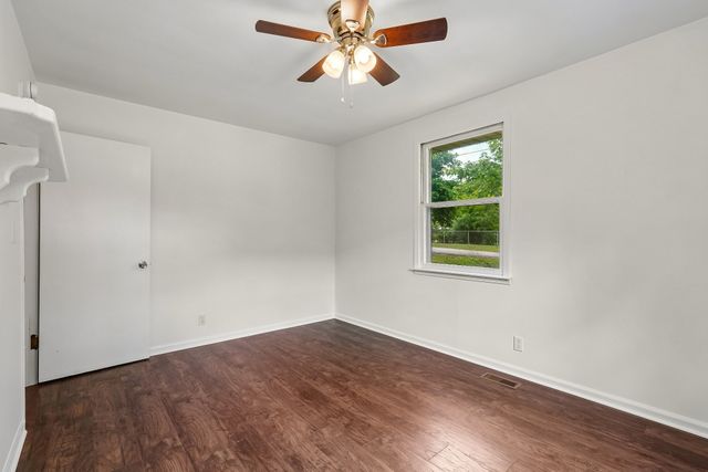 744 Scoutview Rd, Ashland City, TN 37015
