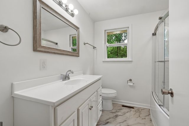 744 Scoutview Rd, Ashland City, TN 37015