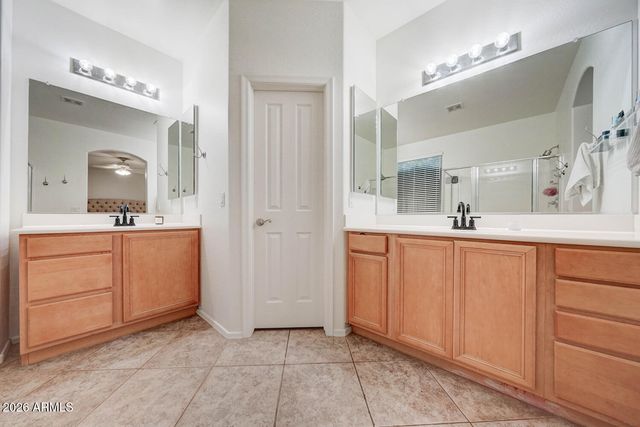 2729 S HANSEN Drive, Gilbert, AZ 85295