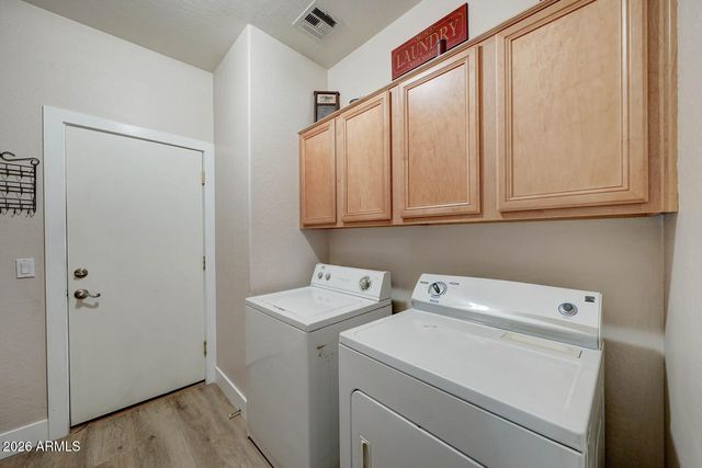 2729 S HANSEN Drive, Gilbert, AZ 85295
