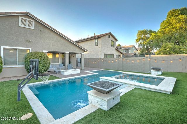 2729 S HANSEN Drive, Gilbert, AZ 85295