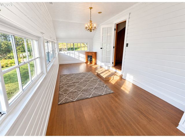 39399 Sw LAURELWOOD Rd, Gaston, OR 97119