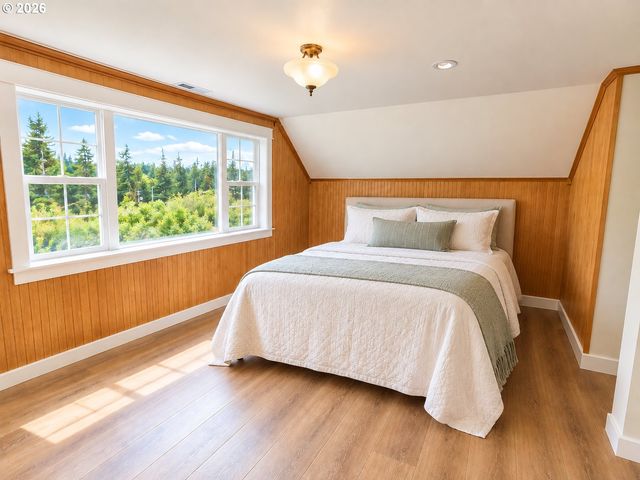 39399 Sw LAURELWOOD Rd, Gaston, OR 97119