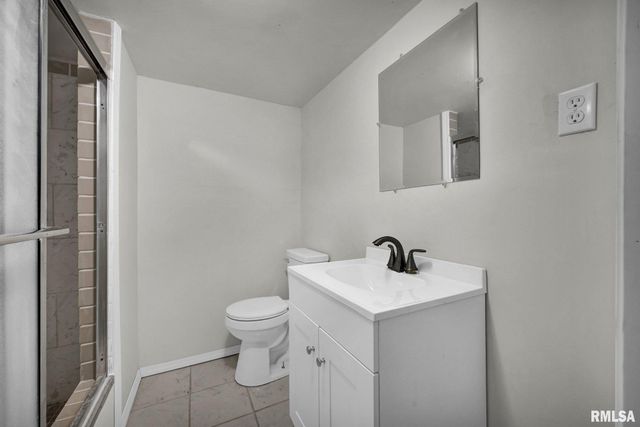 1229 W BRONS Avenue, Peoria, IL 61604