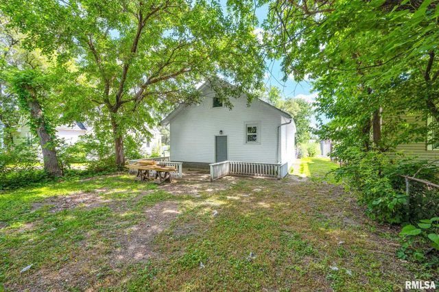 1229 W BRONS Avenue, Peoria, IL 61604