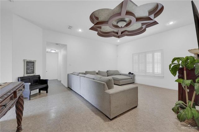 12813 N 106 Street, Mission, TX 78573