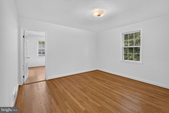 5101 BROOKEWAY DR, Bethesda, MD 20816