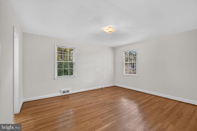 5101 BROOKEWAY DR, Bethesda, MD 20816