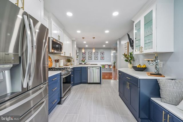 70 LA COSTA DR, Blackwood, NJ 08012