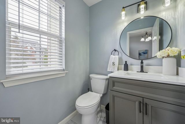 70 LA COSTA DR, Blackwood, NJ 08012