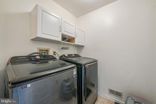 70 LA COSTA DR, Blackwood, NJ 08012