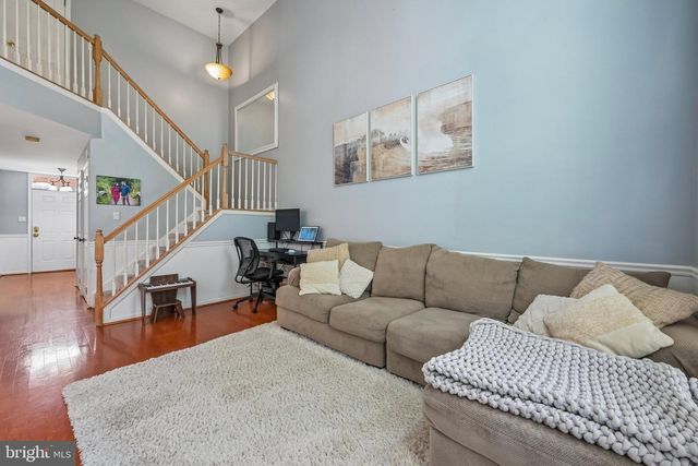 70 LA COSTA DR, Blackwood, NJ 08012