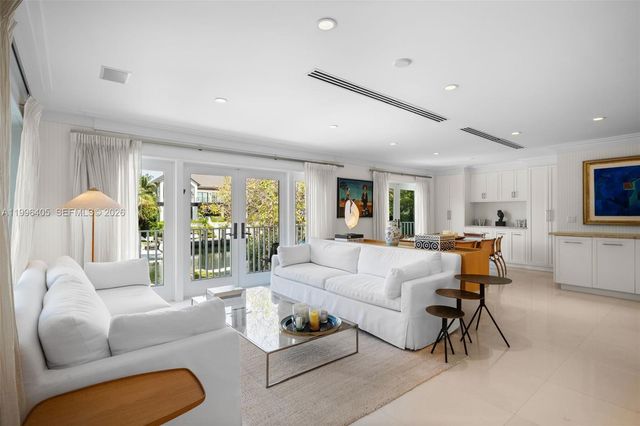 6831 Sunrise Ct, Coral Gables, FL 33133