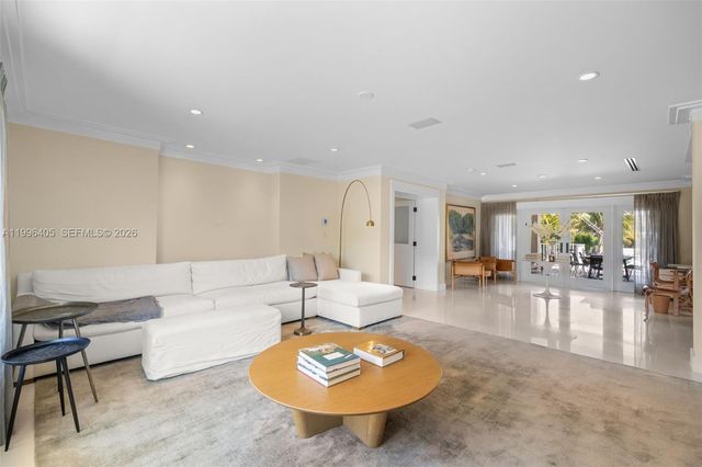 6831 Sunrise Ct, Coral Gables, FL 33133