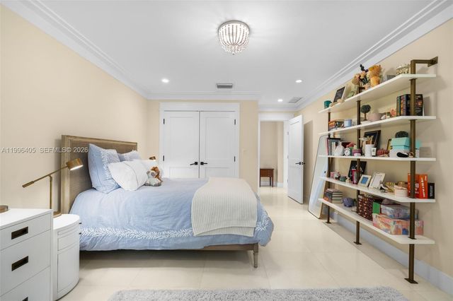 6831 Sunrise Ct, Coral Gables, FL 33133