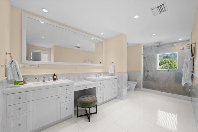 6831 Sunrise Ct, Coral Gables, FL 33133