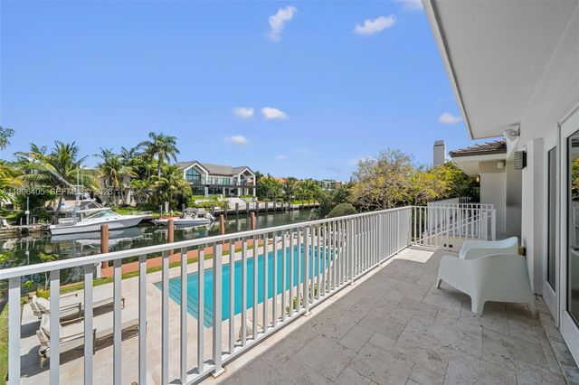 6831 Sunrise Ct, Coral Gables, FL 33133