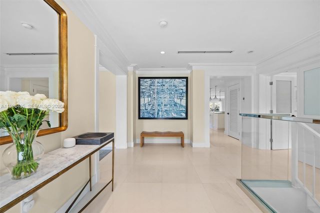 6831 Sunrise Ct, Coral Gables, FL 33133