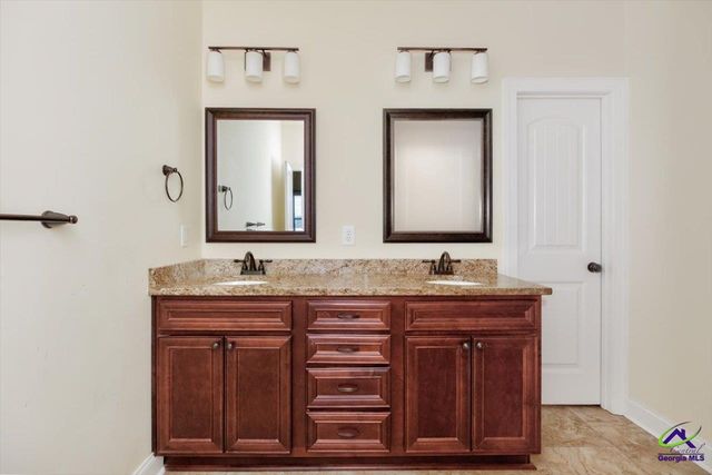 109 Charlotte Drive, Bonaire, GA 31005