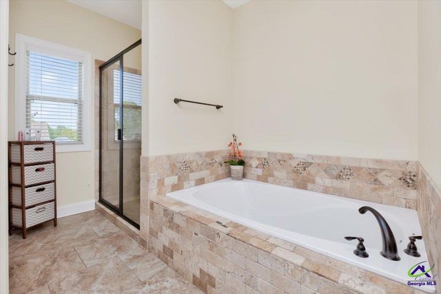109 Charlotte Drive, Bonaire, GA 31005