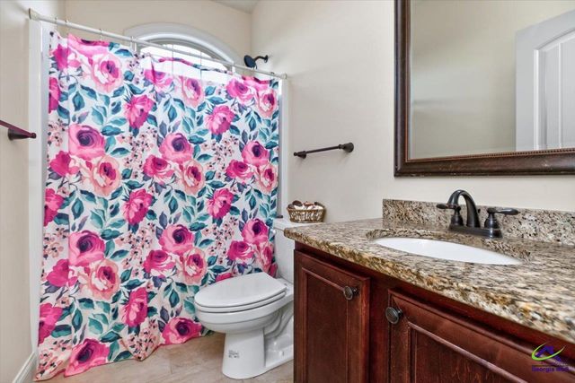 109 Charlotte Drive, Bonaire, GA 31005