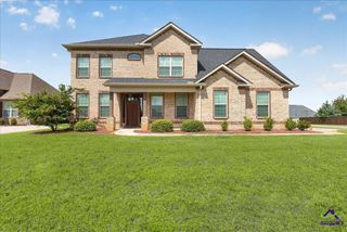 109 Charlotte Drive, Bonaire, GA 31005