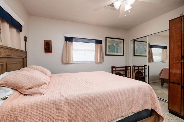 511 74TH AVENUE N, St Petersburg, FL 33702
