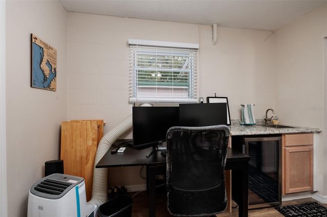 511 74TH AVENUE N, St Petersburg, FL 33702