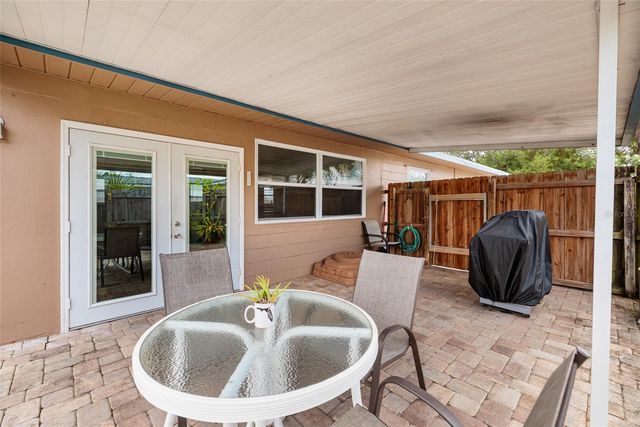 511 74TH AVENUE N, St Petersburg, FL 33702