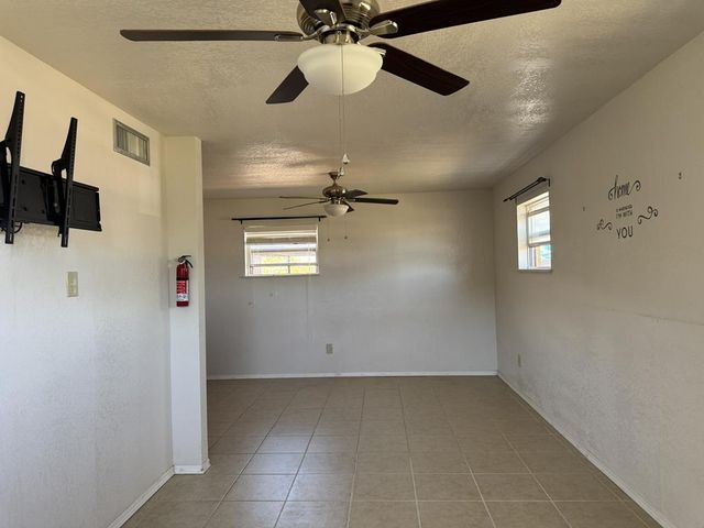 1003 Austin, Van Horn, TX 79855