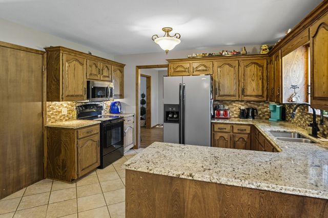 328 Briarbrook Drive Drive, Carl Junction, MO 64834