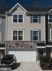 9704 CEDARMASS CIR, Fredericksburg, VA 22408