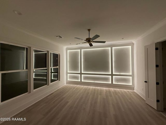 117 Fountain Mdw Drive, Broussard, LA 70518