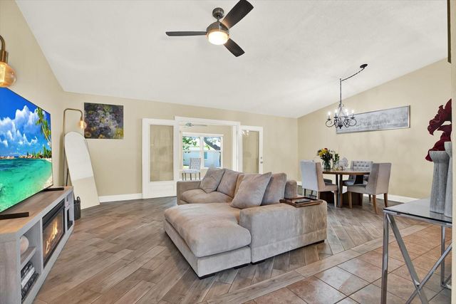 10562 41ST COURT N, Clearwater, FL 33762