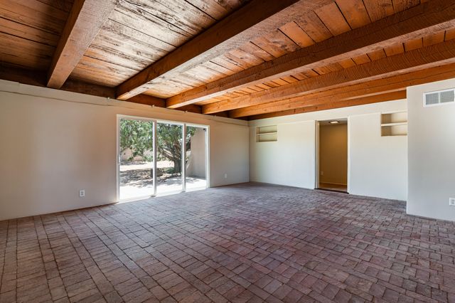 100 Tyler Road NW, Albuquerque, NM 87107