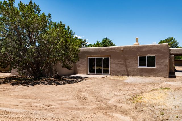 100 Tyler Road NW, Albuquerque, NM 87107