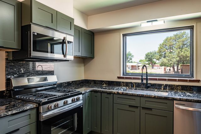 100 Tyler Road NW, Albuquerque, NM 87107
