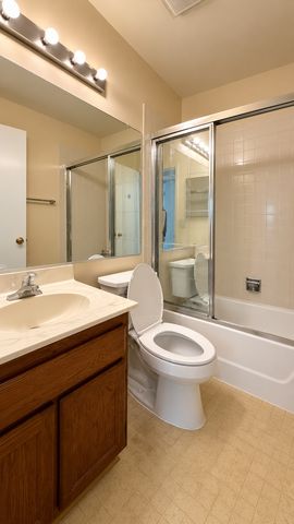 1006 Brentwood Circle, Buffalo Grove, IL 60089