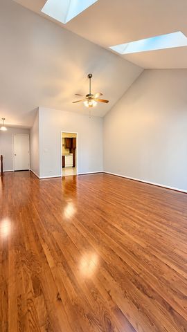 1006 Brentwood Circle, Buffalo Grove, IL 60089